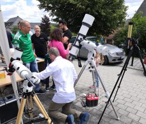 Betrieb am Stand der Sternwarte (4)