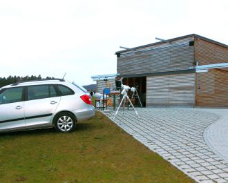 Ungew&ouml;hnlicher Anblick: Leerer Au&szlig;enbereich am Astronomietag