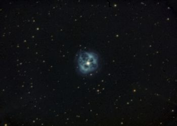 NGC1514 Kristallkugelnebel. Ein planetarischer Nebel, der sich in einer Entfernung von rund 900 Lichtjahren im Sternbild Stier befindet.