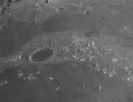 Krater Plato und das Alpental auf dem Mond