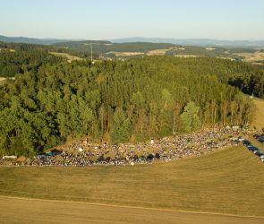 Beobachtung der Sonnenfinsternis &ndash; von oben (1)